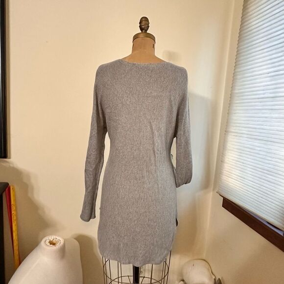 Joan Vass Gray Rayon blend tunic round neck sweater size medium - Picture 6 of 11